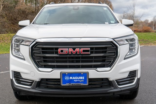 2022 Gmc Terrain SLE photo 3