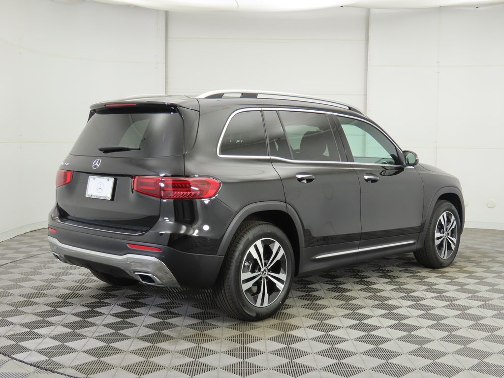 2025 Mercedes Benz GLB 250 photo 5