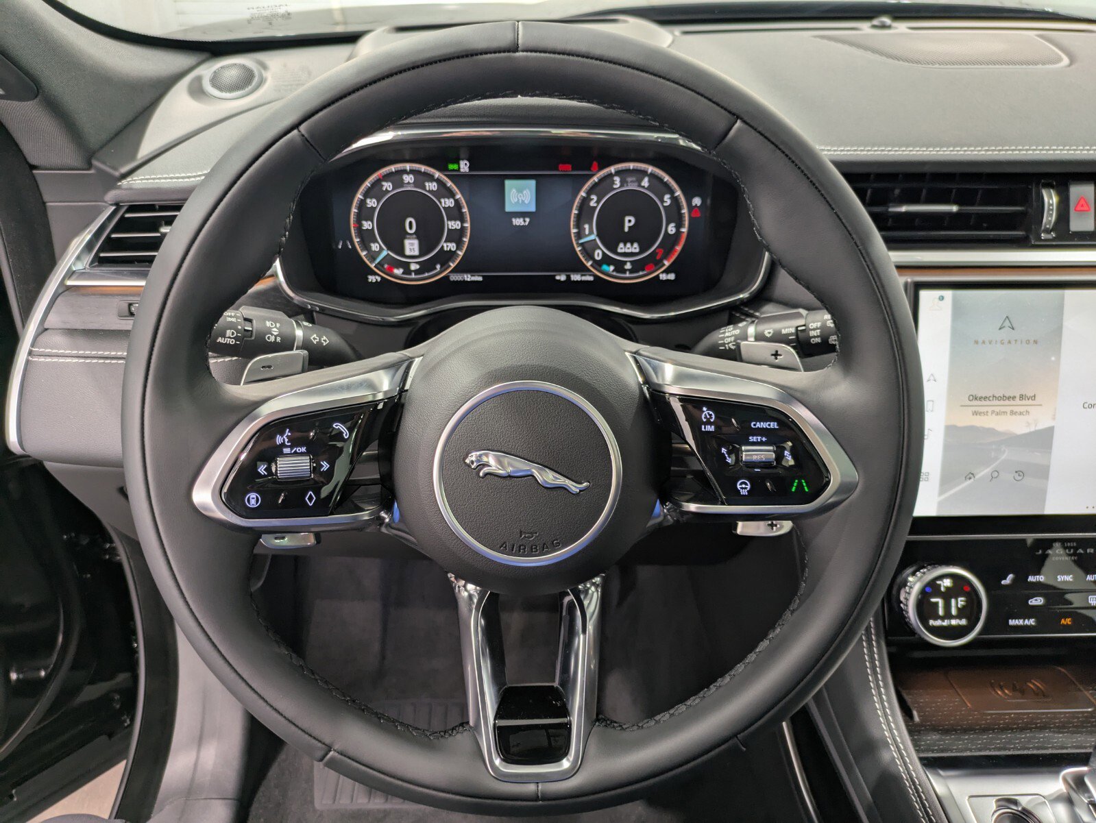 2026 Jaguar F-PACE P250 R-Dynamic S photo 14