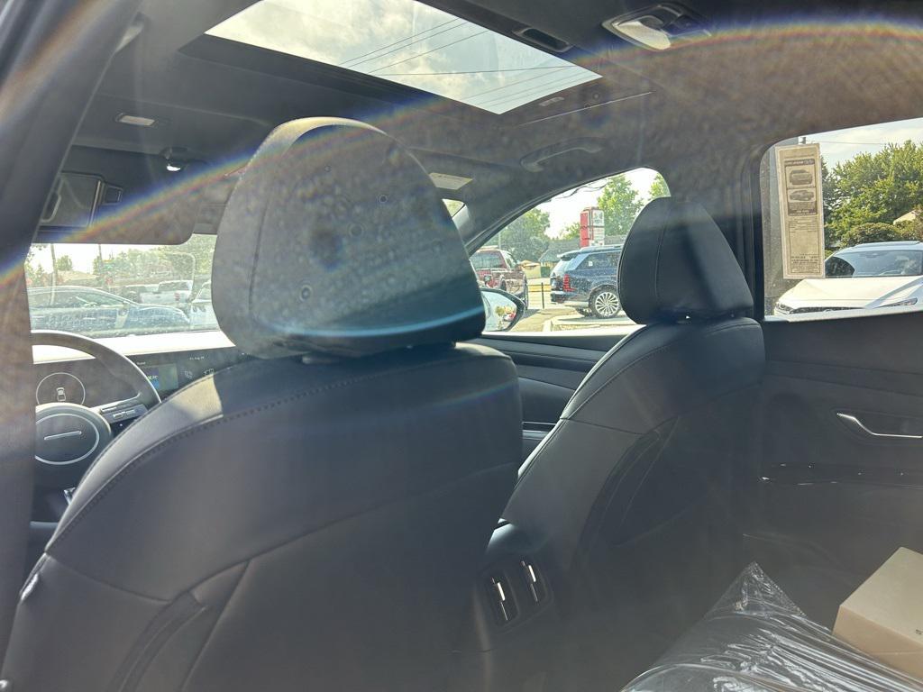 2025 Hyundai Santa Cruz SEL Activity photo 22