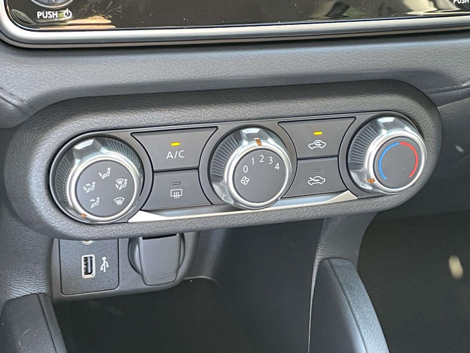 2025 Nissan Versa S photo 19