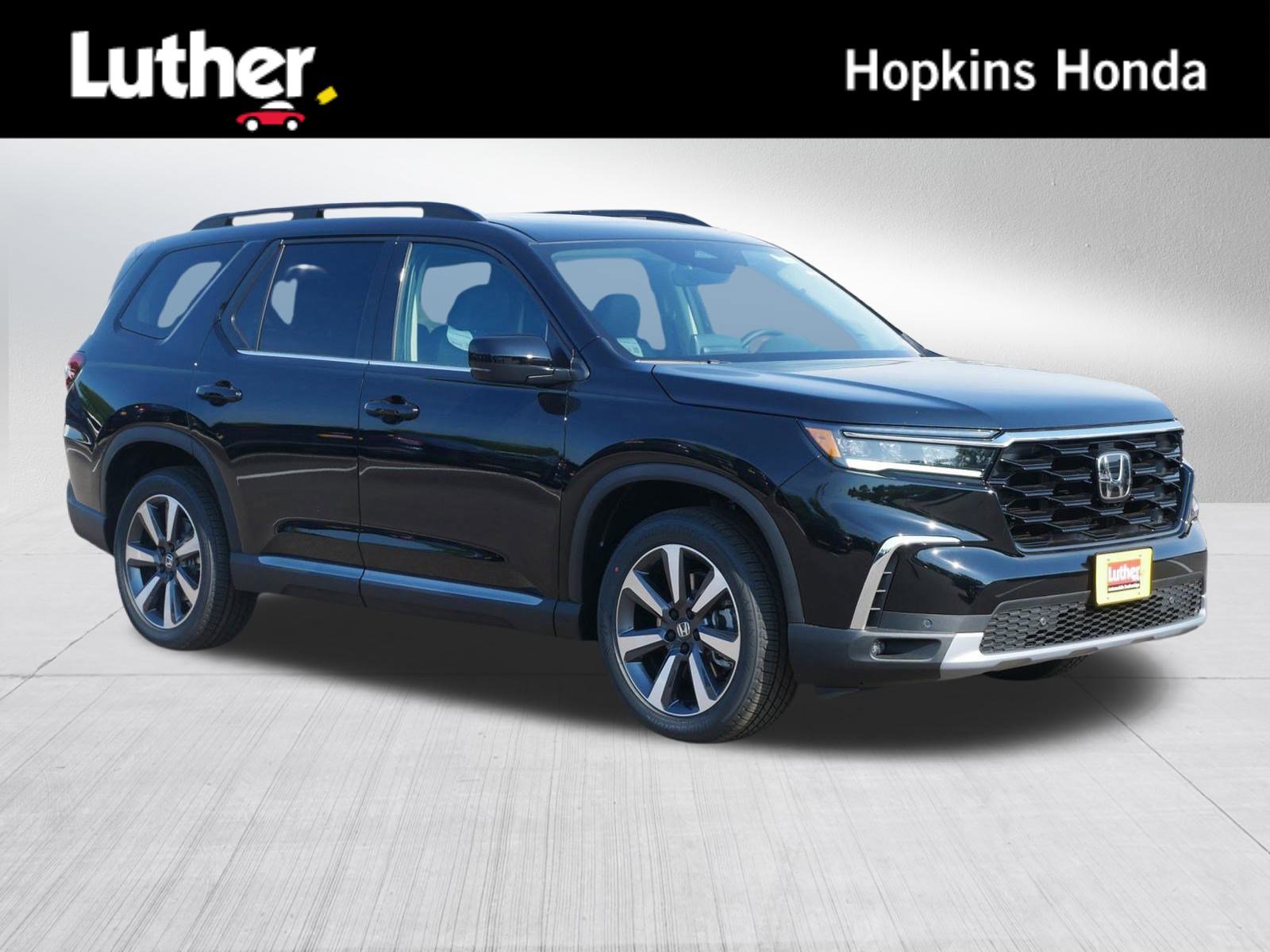 2025 Honda Pilot Touring's photo