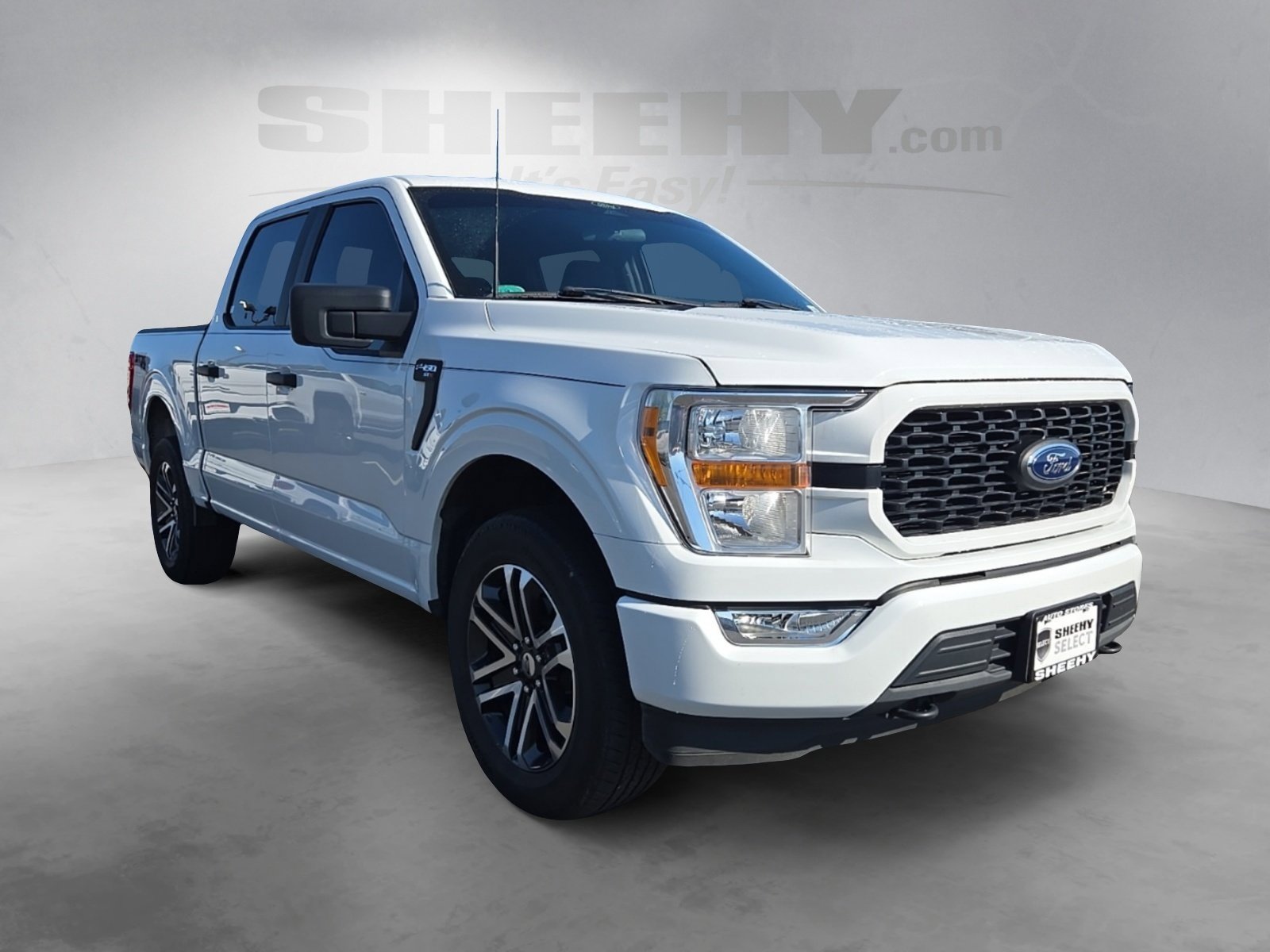 2022 Ford F-150 XL photo 2