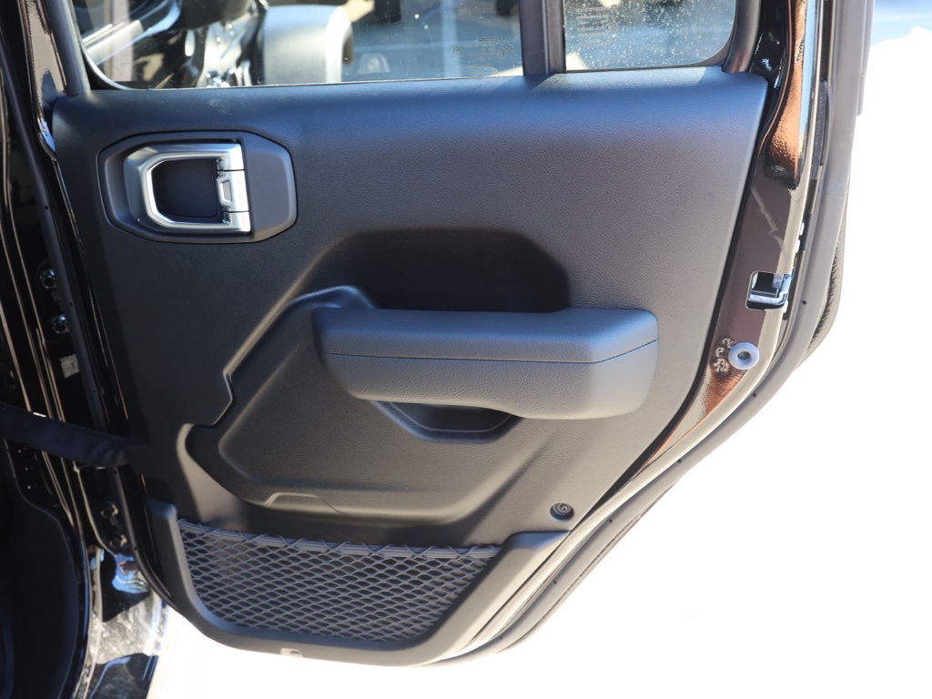 New 2026 Black Clear-Coat Exterior Paint Jeep Willys image 18