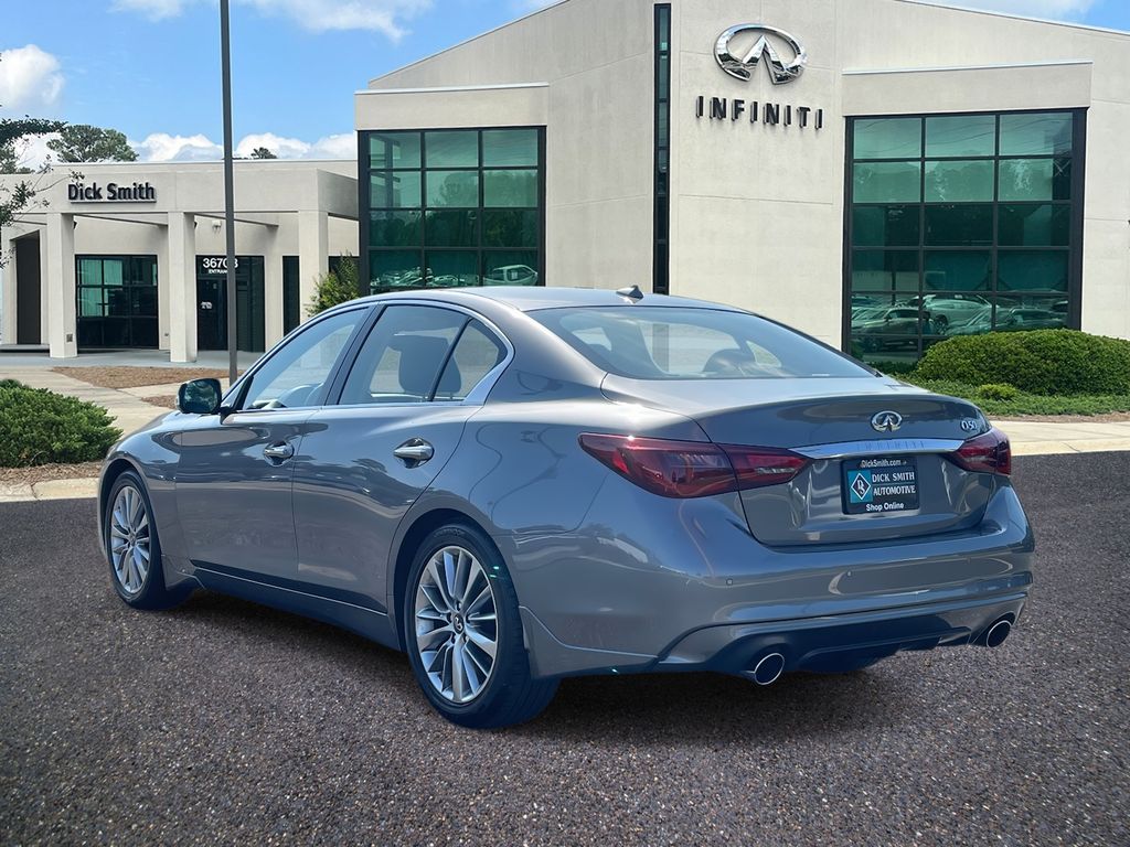 2022 Infiniti Q50 LUXE photo 2