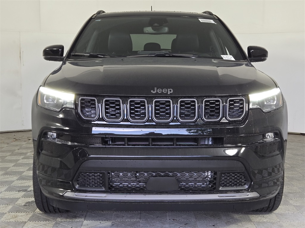 2025 Jeep Compass Limited photo 3