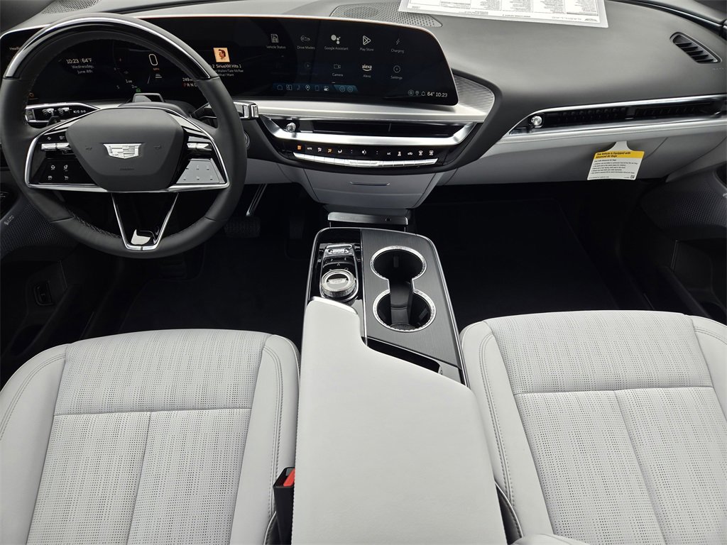 2025 Cadillac Lyriq Sport photo 27
