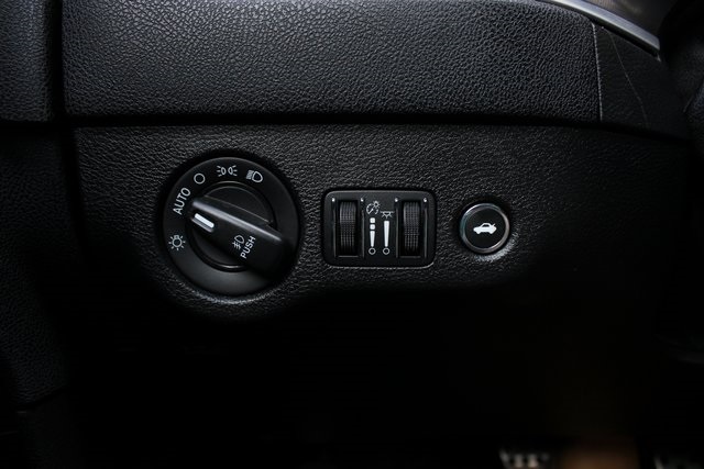 2019 Dodge Charger R/T photo 15