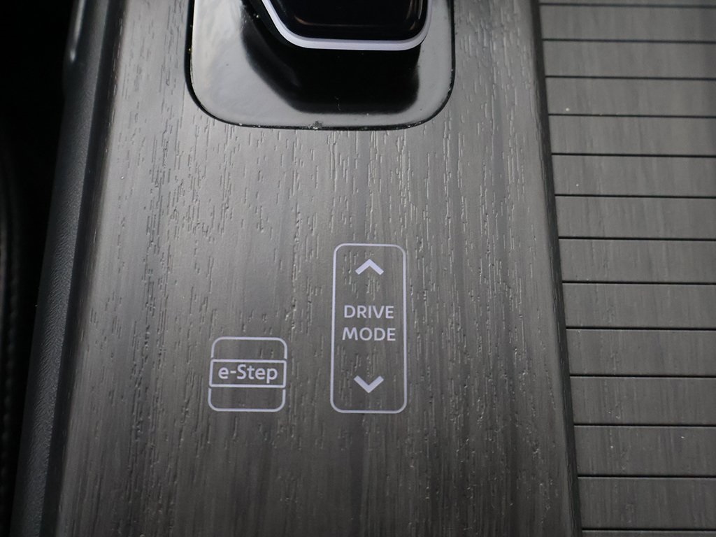 2023 Nissan ARIYA Engage Evolve+ Empower photo 42