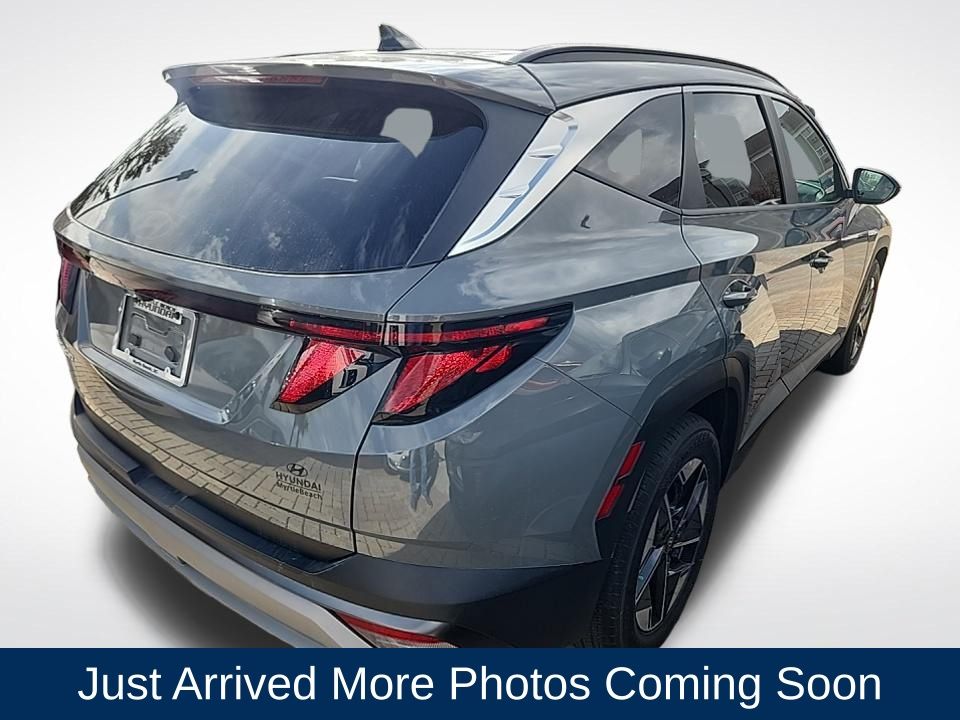 2025 Hyundai Tucson SEL photo 2