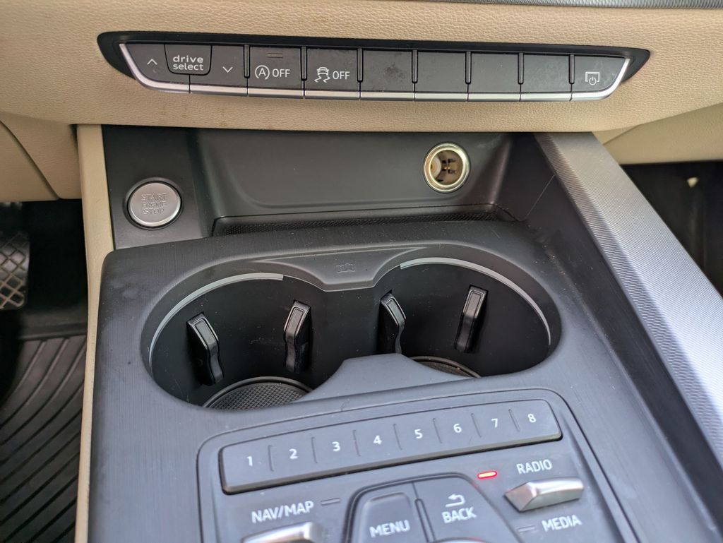 2017 Audi A4 2.0T Premium photo 20