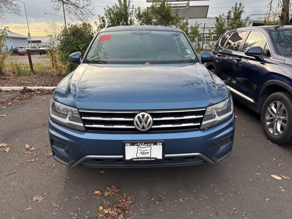 2020 Volkswagen Tiguan SE photo 2