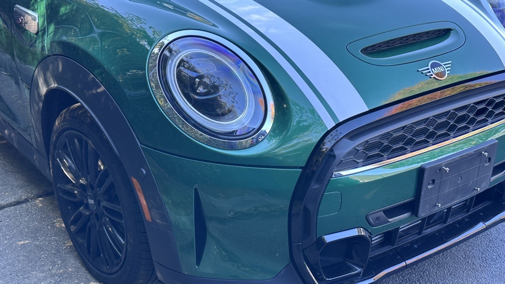 2023 Mini Cooper S Iconic photo 2