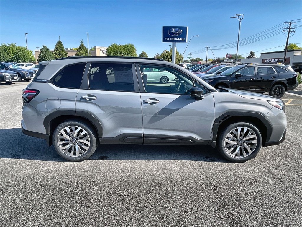 2025 Subaru Forester Touring photo 8