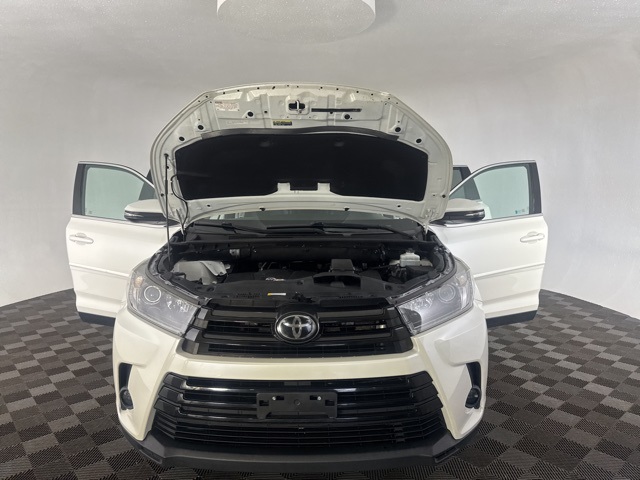 2019 Toyota Highlander Base photo 10