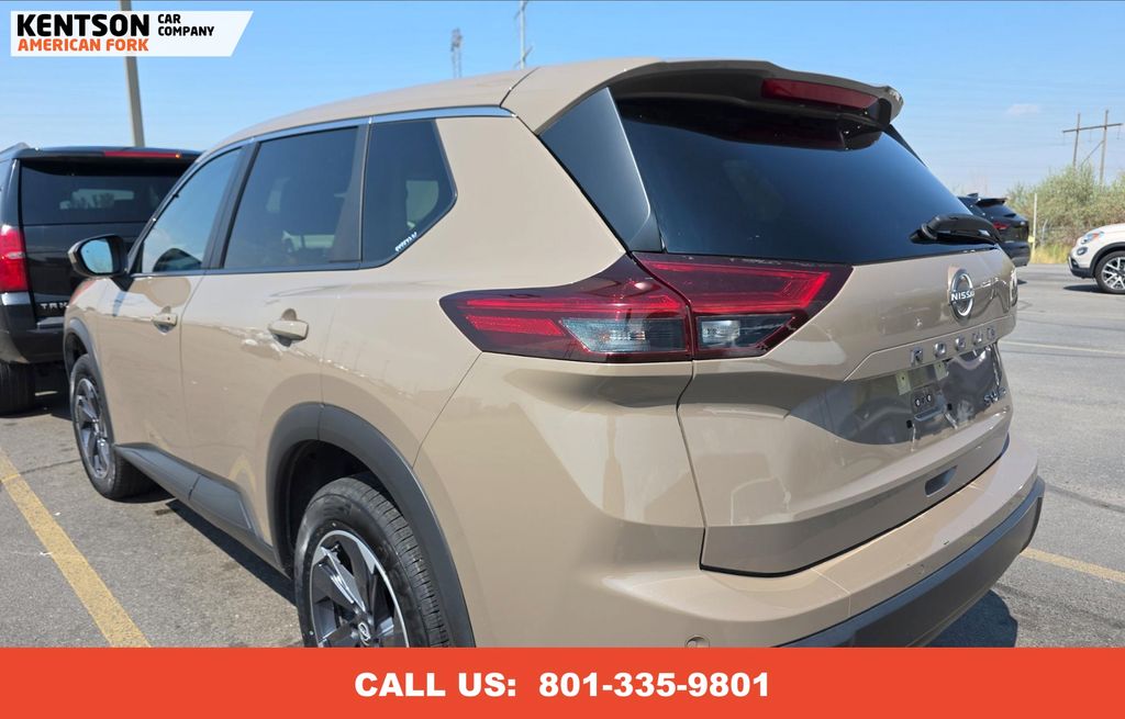 2024 Nissan Rogue SV photo 2