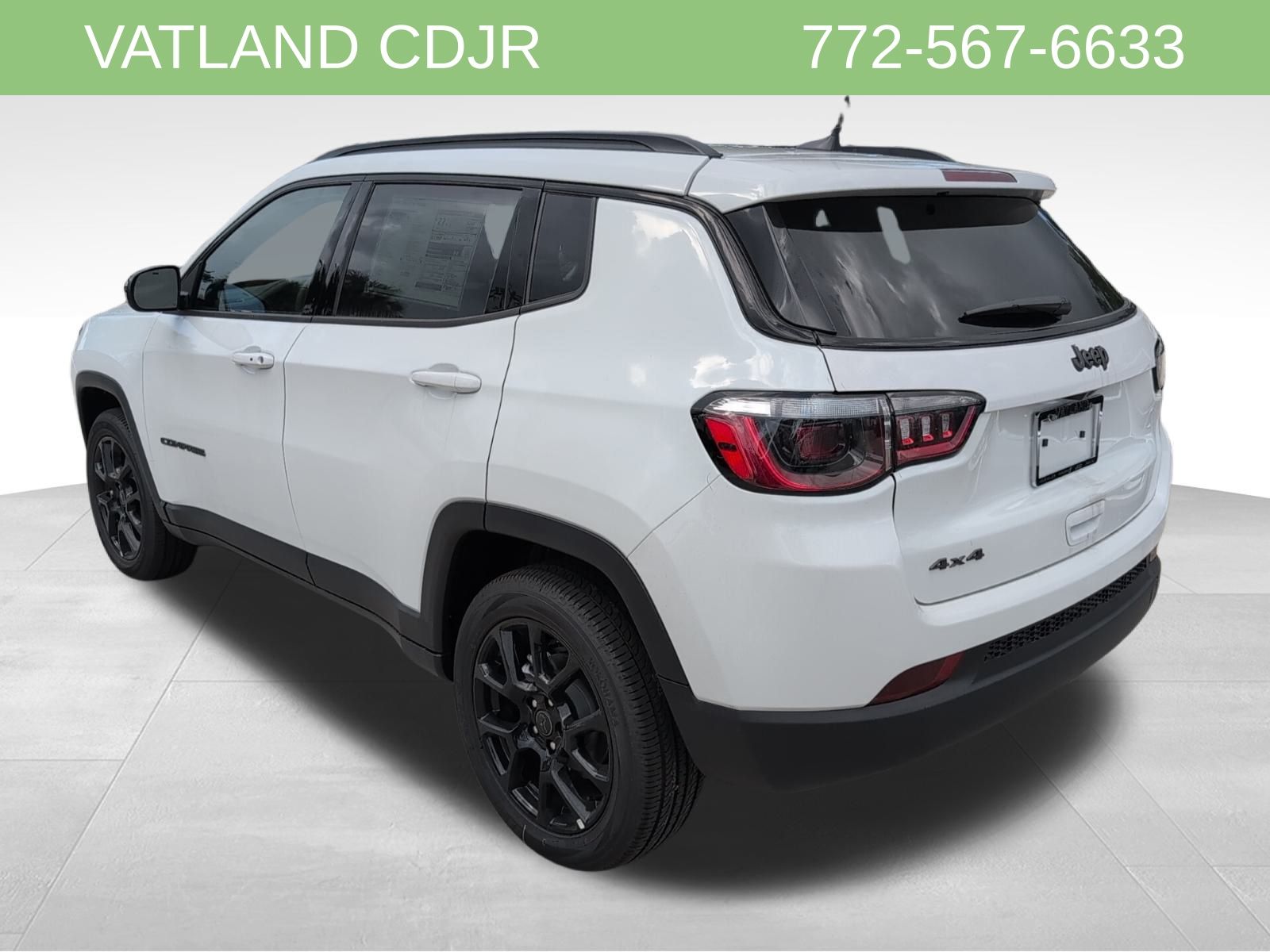 2025 Jeep Compass Latitude photo 2