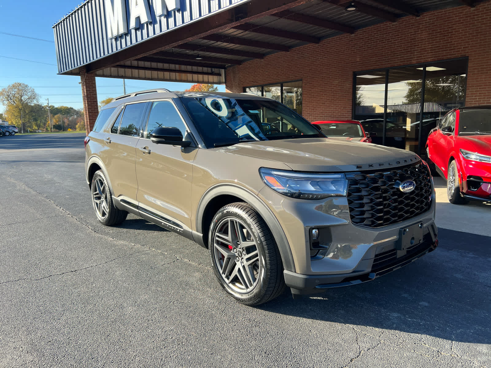 2026 Ford Explorer ST photo 2