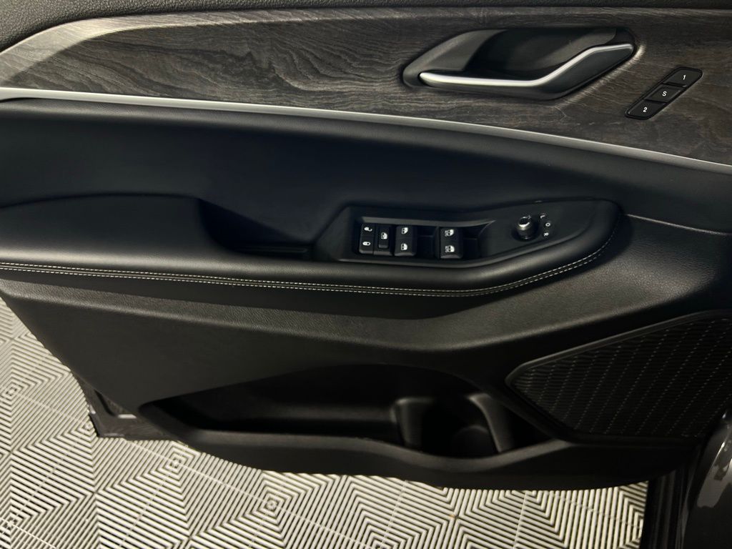 2024 Jeep Grand Cherokee Limited photo 19