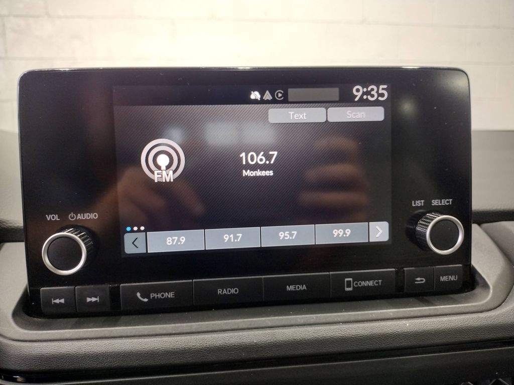2023 Honda Accord LX photo 21