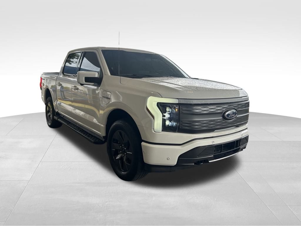 Used 2022 Ford F-150 Lightning Lariat with VIN 1FT6W1EV0NWG08544 for sale in Lake Worth Beach, FL