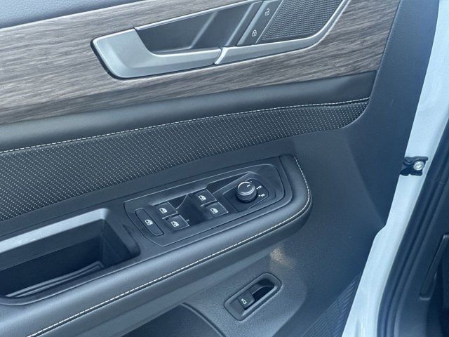 2026 Volkswagen Atlas SEL photo 5