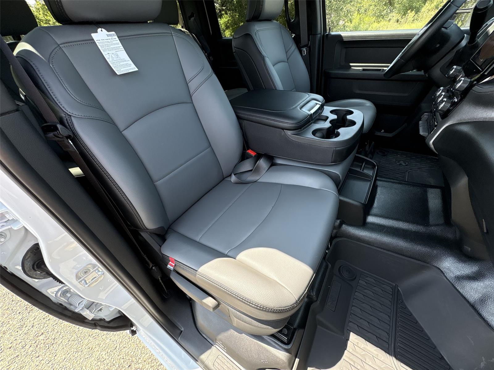 2026 Ram 2500 Tradesman photo 19