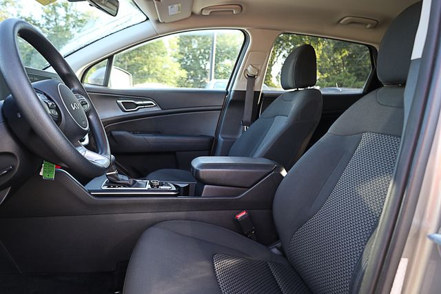2023 Kia Sportage LX photo 12