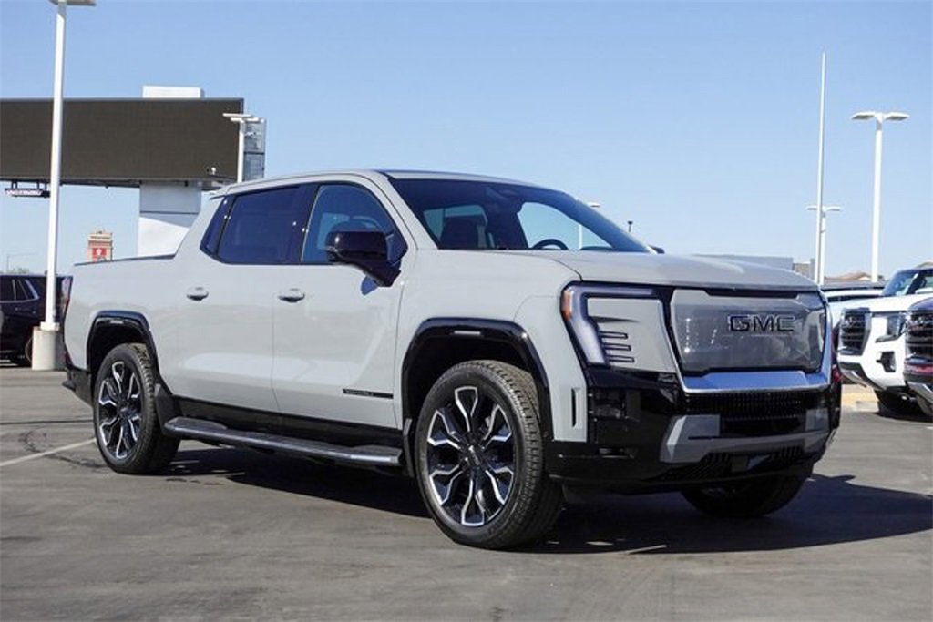 2024 GMC Sierra EV Denali's photo