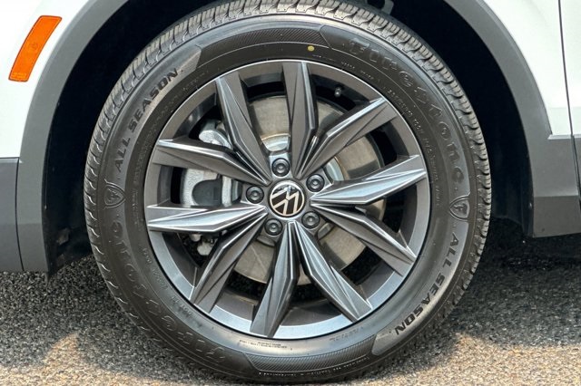 2024 Volkswagen Tiguan SE Wolfsburg Edition photo 24