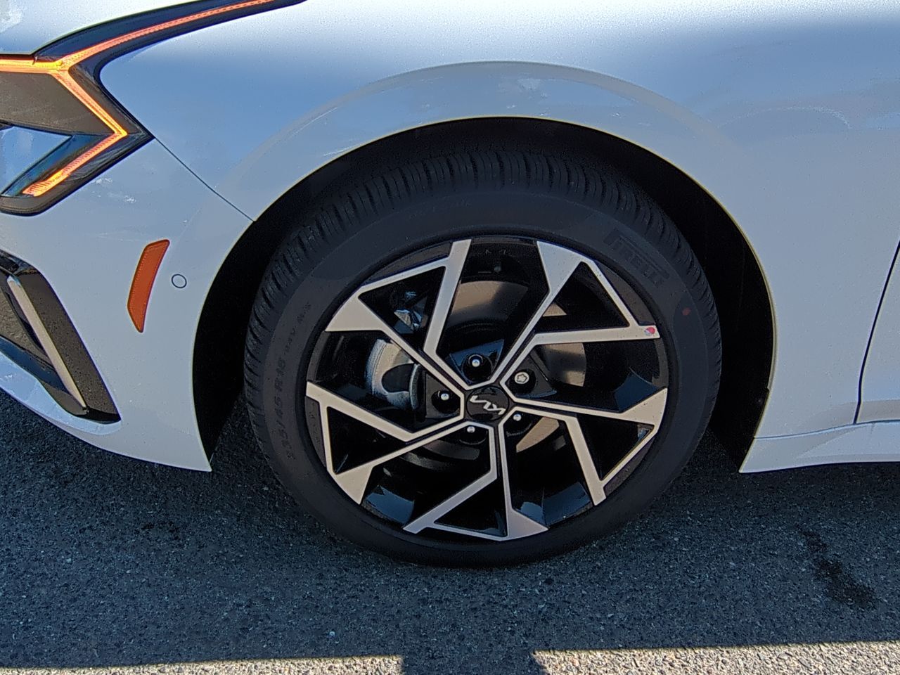 2025 Kia K5 EX photo 29