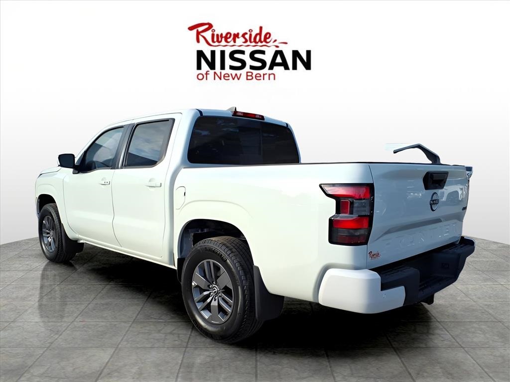 2025 Nissan Frontier SV photo 4