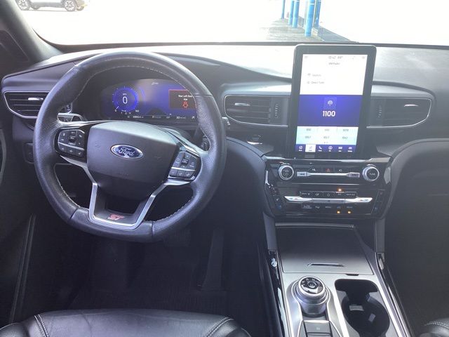 2022 Ford Explorer ST photo 13