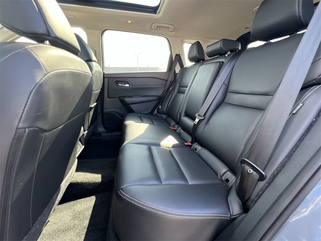 2023 Nissan Rogue SL photo 23