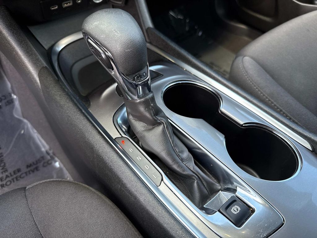 2023 Chevrolet Malibu 1LT photo 25