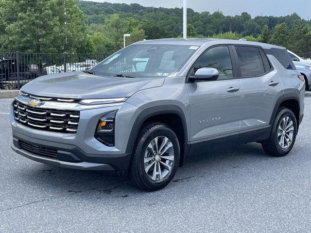 2026 Chevrolet Equinox LT photo 3