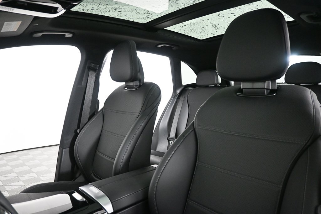 2026 Mercedes Benz GLC 300 photo 2