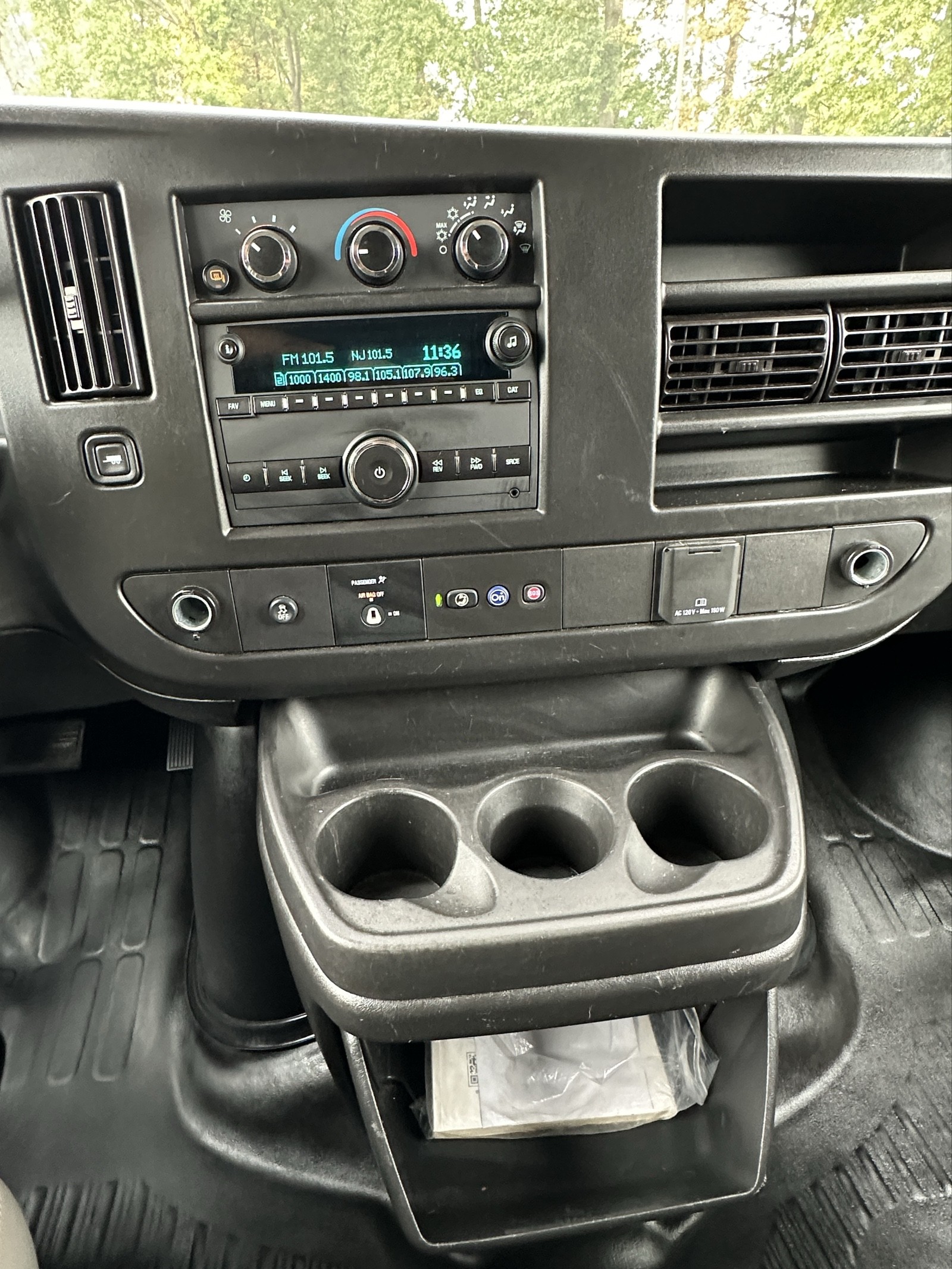 2023 Chevrolet Express Cargo Van photo 21