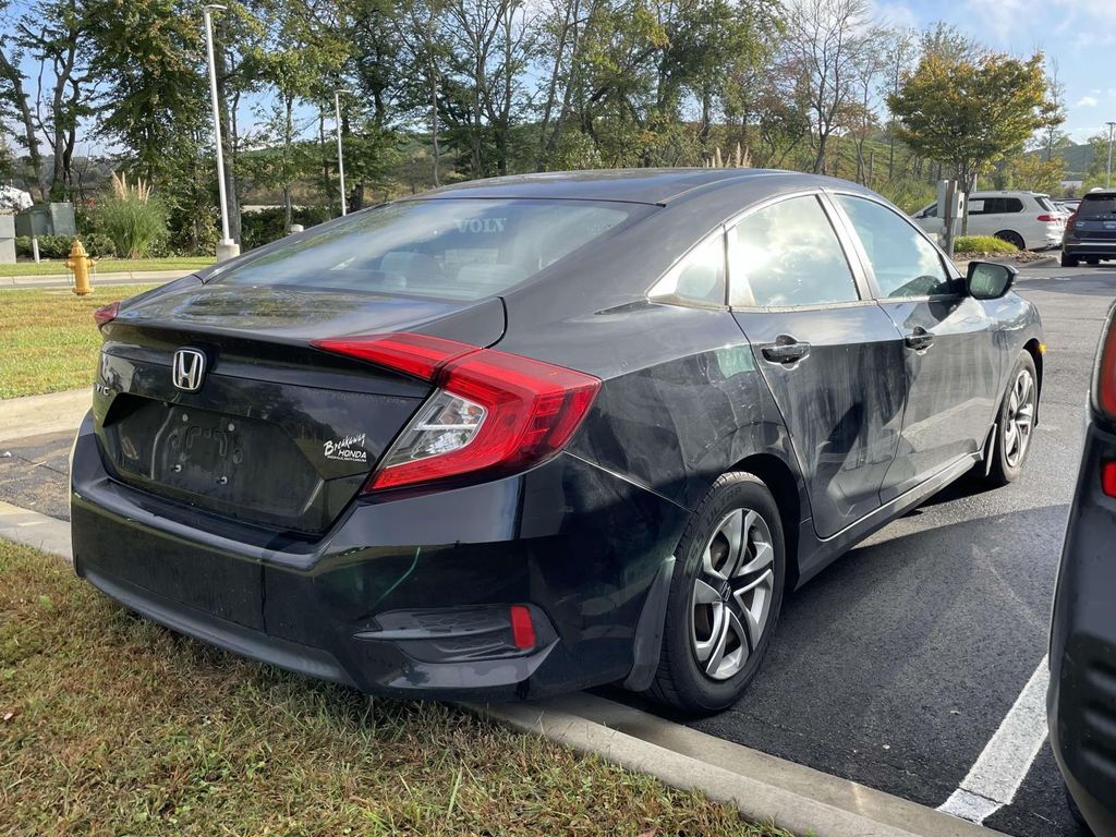 2017 Honda Civic LX photo 3