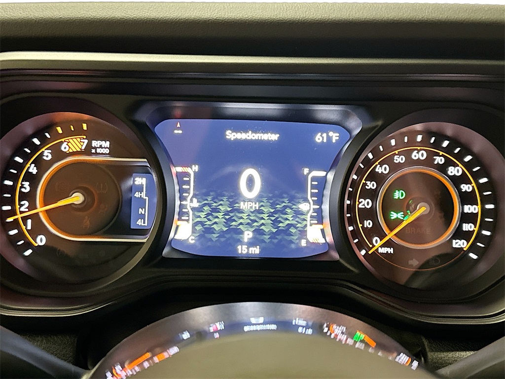 2025 Jeep Wrangler Sahara photo 21