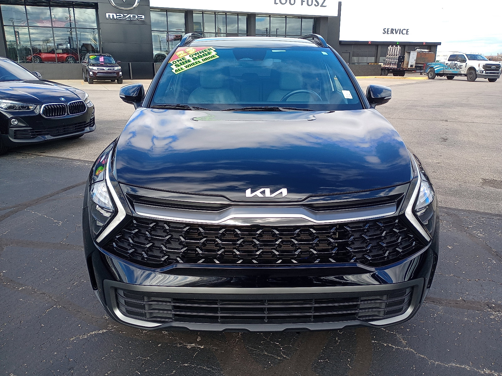 2023 Kia Sportage X-Line photo 3