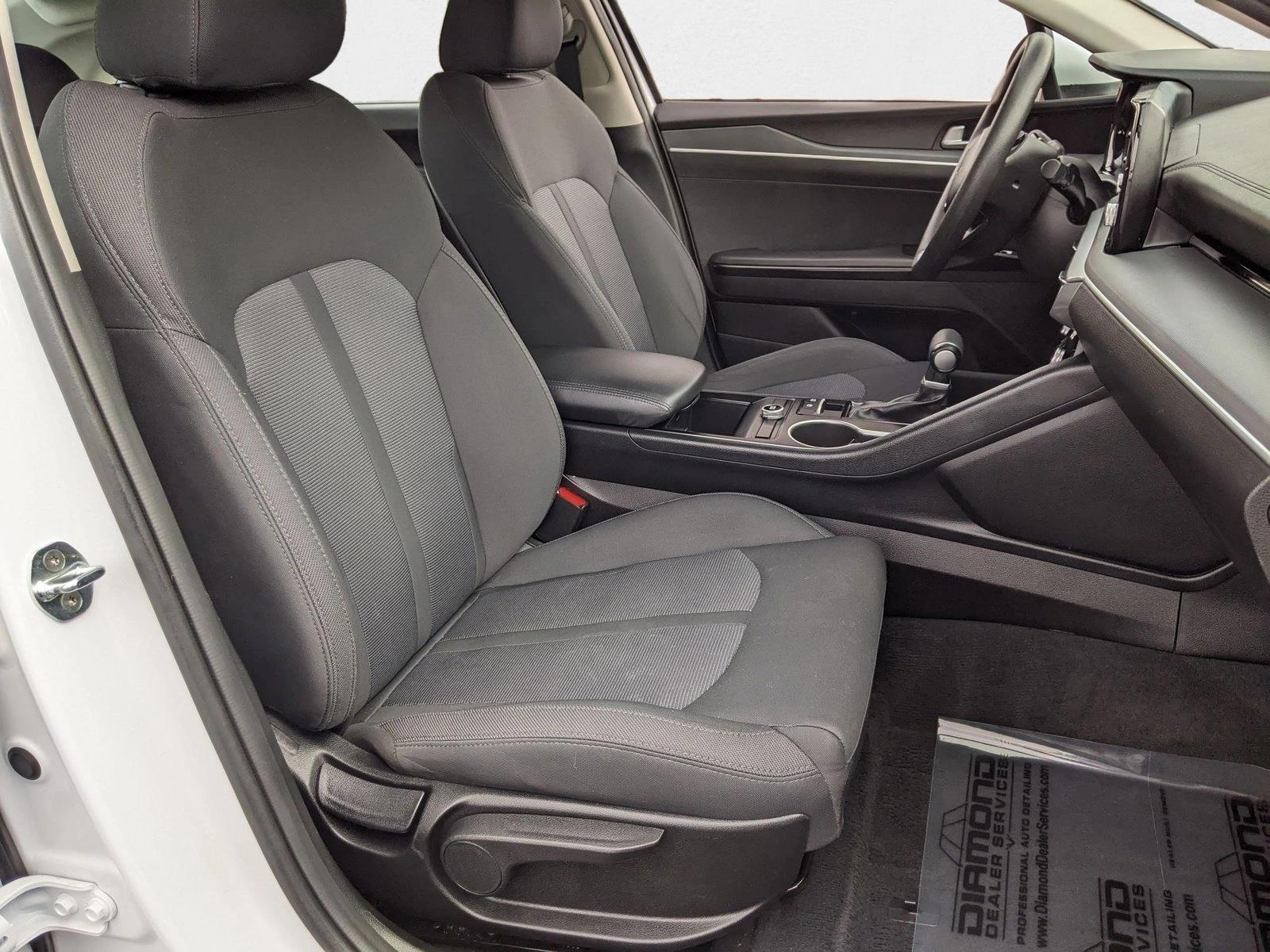 2023 Kia K5 LXS photo 22