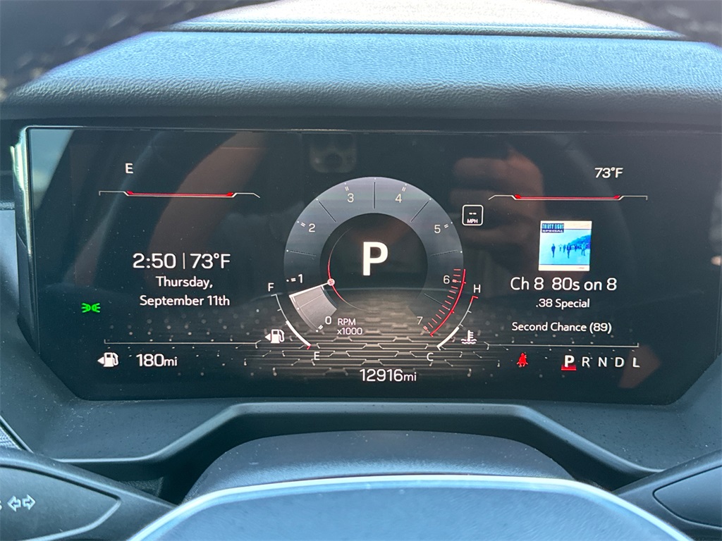 2025 Gmc Acadia Elevation photo 26