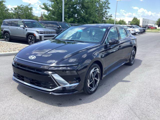 2025 Hyundai Sonata SEL's photo