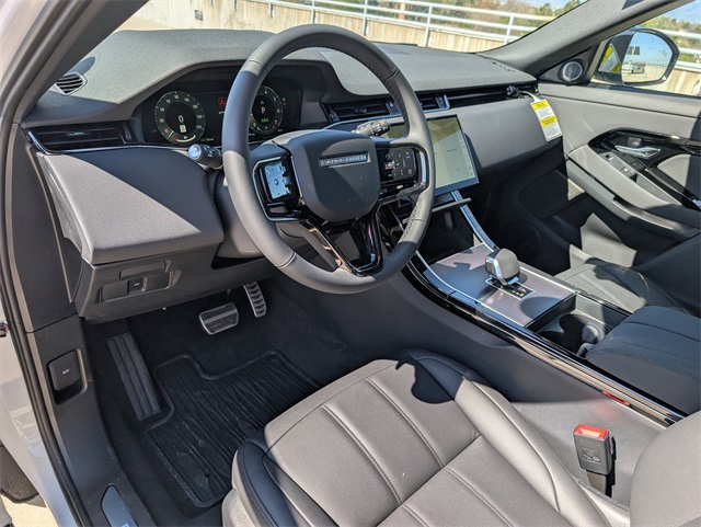 2026 Land Rover Range Rover Evoque Dynamic SE photo 8
