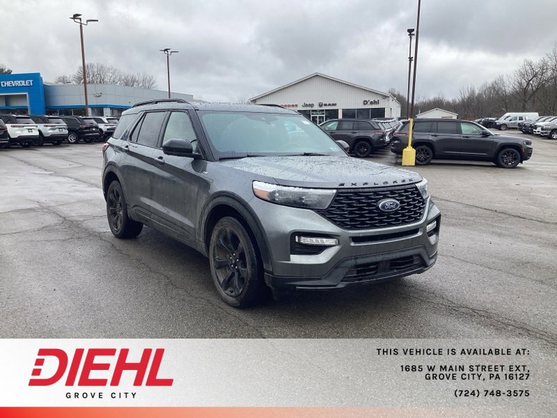 2023 Ford Explorer ST-LINE's photo