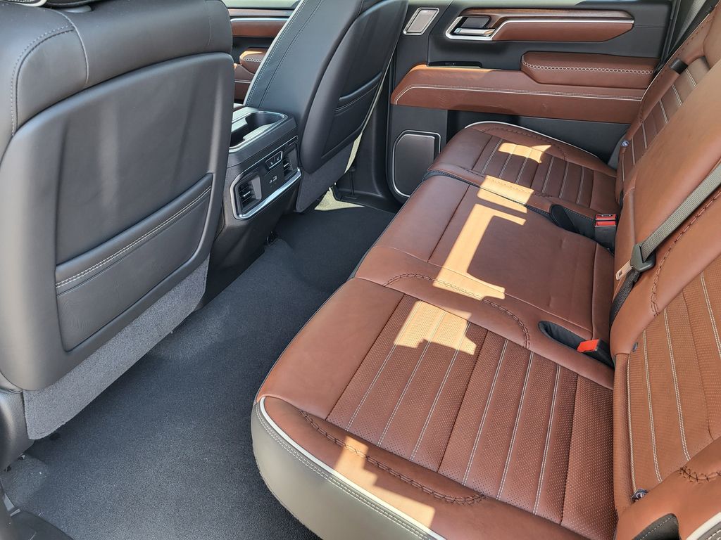 2025 Gmc Sierra 3500 HD Denali Ultimate photo 11