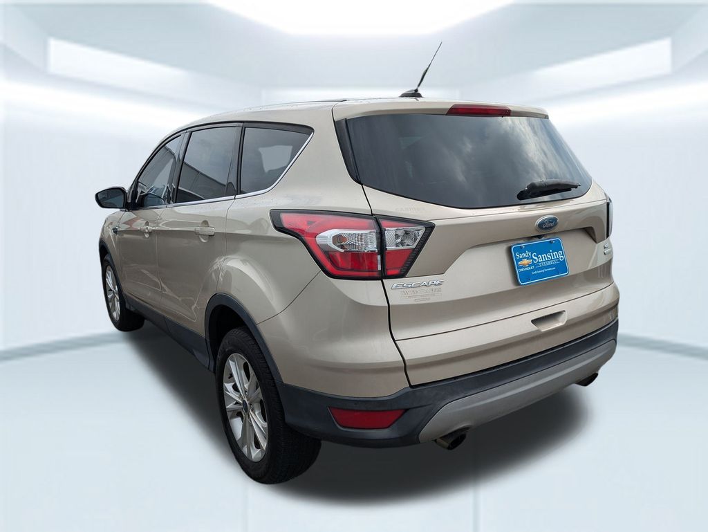 2017 Ford Escape SE photo 4