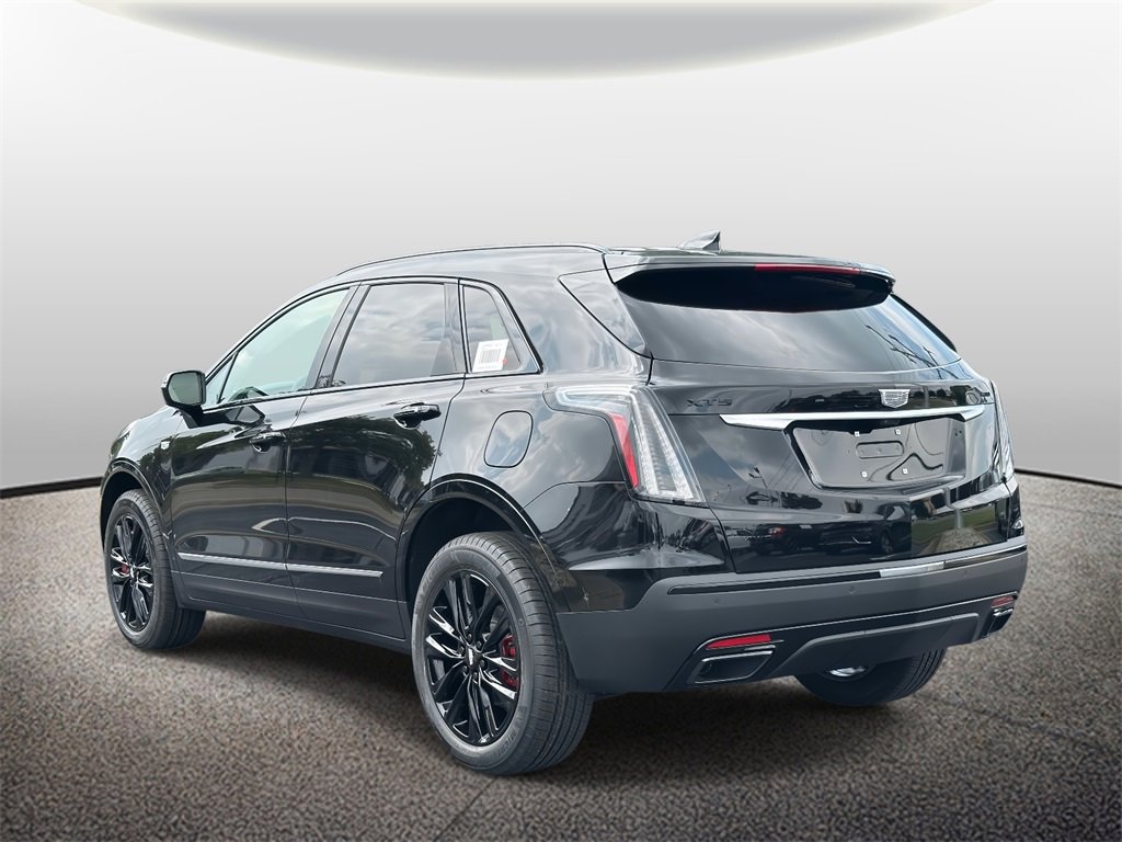 2025 Cadillac XT5 Sport photo 4