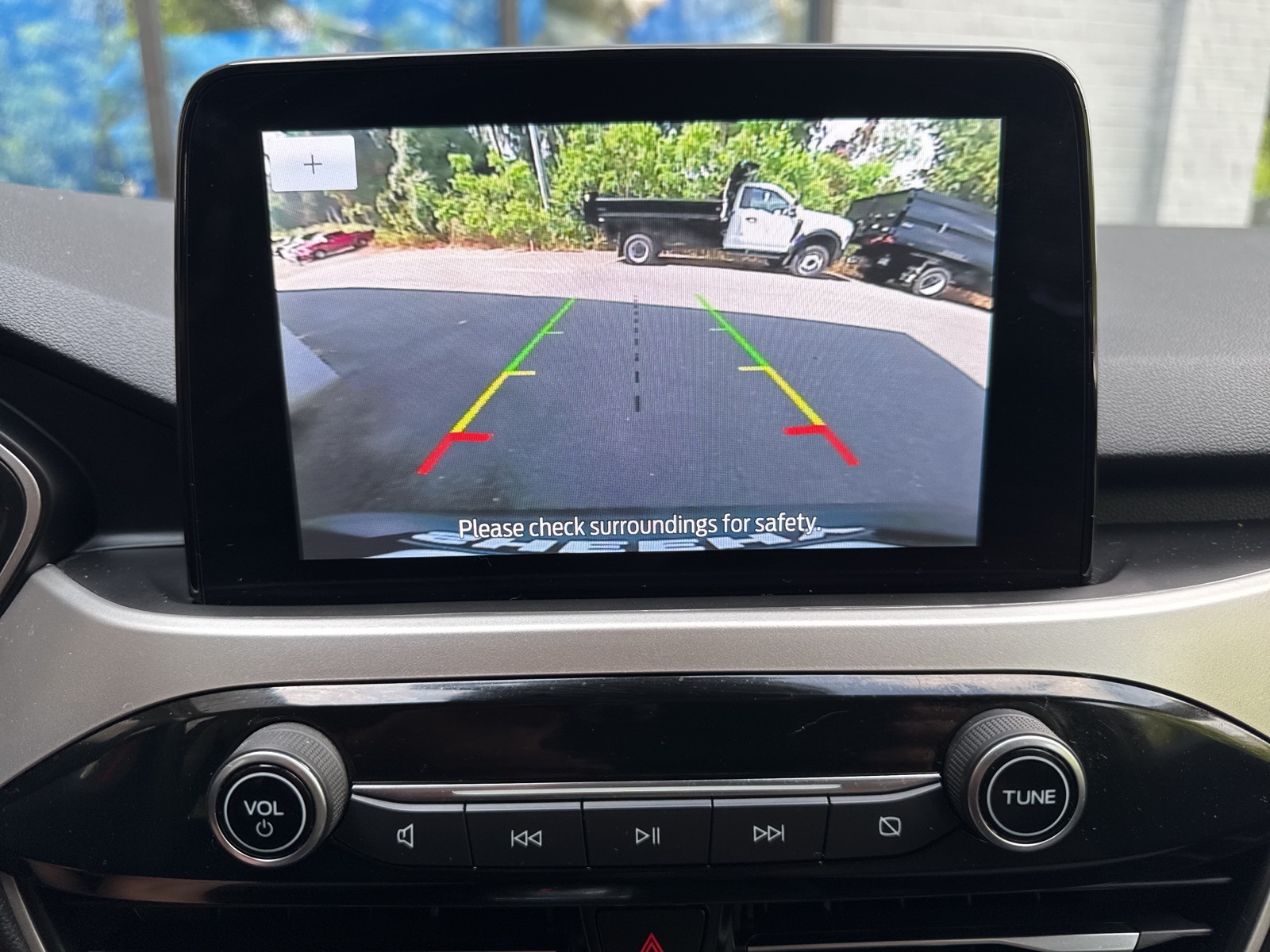 2020 Ford Escape SE photo 21